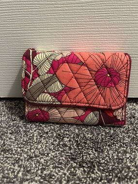Vera Bradley Bohemian Blooms Compact Riley Wallet
